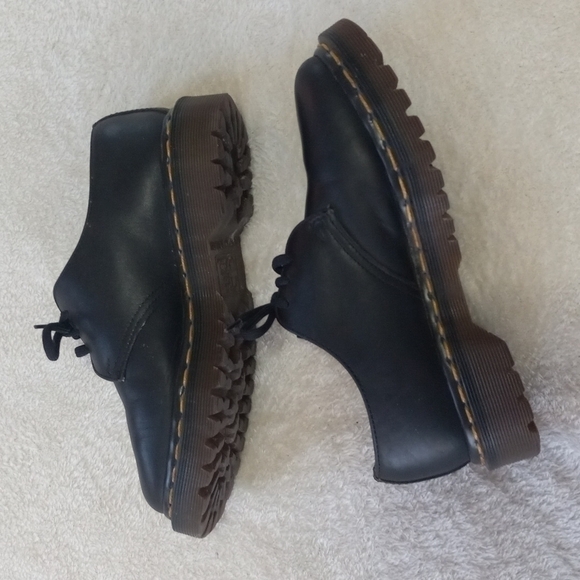 Vintage 90s Y2K Black Dr. Martens Classic Leather Lace Up Oxford - Picture 4 of 10